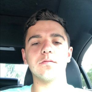 Meet your Posher, Travis